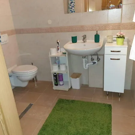 Relax Apartman Veresegyhaz Exterior photo