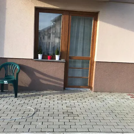 Relax Apartman Veresegyhaz Exterior photo